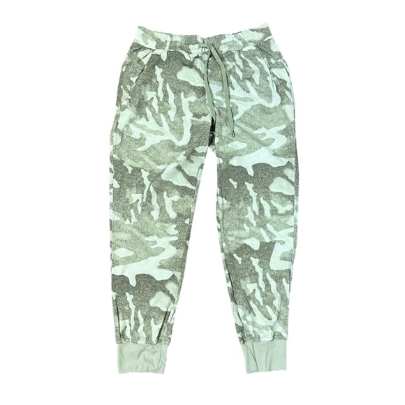 Calia By Carrie Underwood Green Camo Jogger Ankle Pants Size Small - Picture 10 of 10